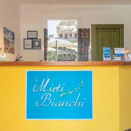 Quaint I Mirti Bianchi Bilo 4 No 6979 One Bedroom Sleeps 4 Lägenhet Santa Teresa Gallura