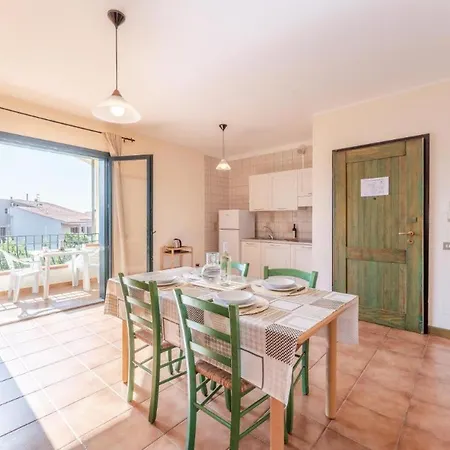 Апартаменты Quaint I Mirti Bianchi Bilo 4 No 6979 One Bedroom Sleeps 4 *