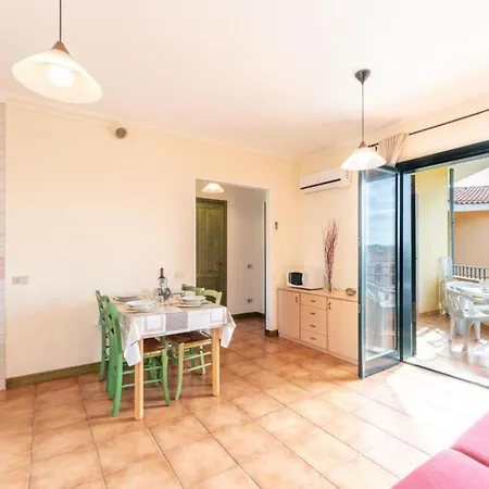 Daire Quaint I Mirti Bianchi Bilo 4 No 6979 One Bedroom Sleeps 4 Santa Teresa Gallura